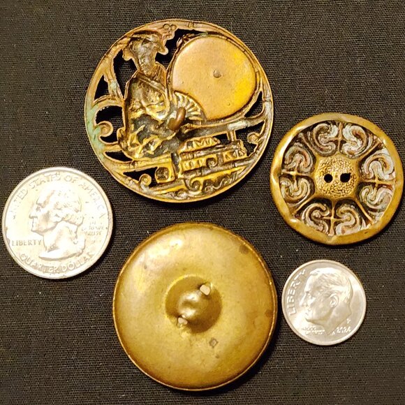 Antique/Vintage Lot of 10 Metal Buttons - Picture 4 of 8